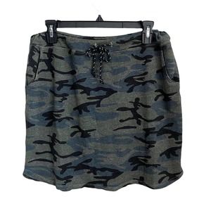 SUNDRY Size 3 Large Evereve Skirt Camo Print Green Gray Pockets Casual
